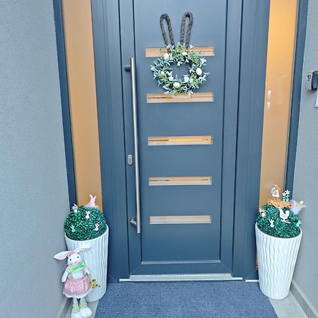 Gamma Apartmanok Es Jakuzzi Μίσκολτς Εξωτερικό φωτογραφία